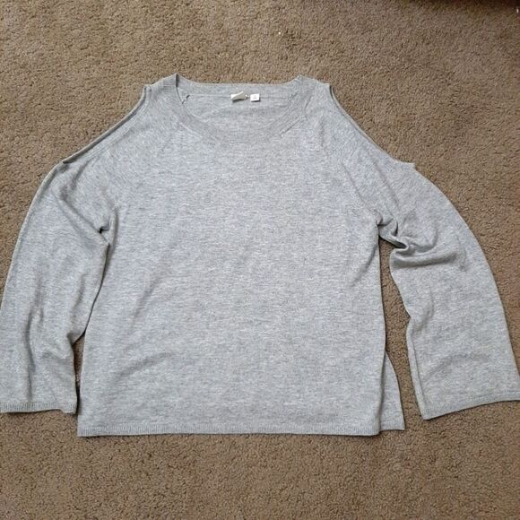 GAP Cold Shoulder Sweater Crew Neck Merino Wool Blend Size Medium light gray - Picture 1 of 10